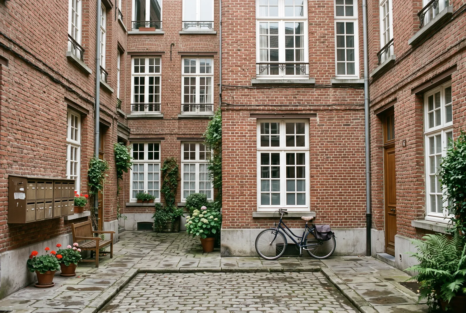 Cour intérieure d'un immeuble à Lille